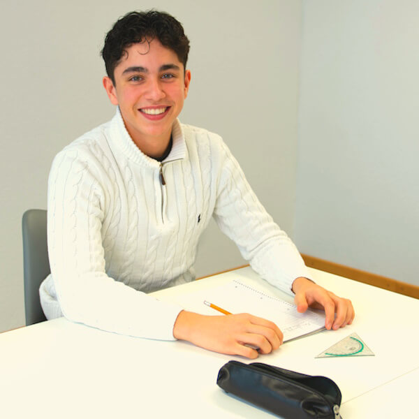 WhatsApp Image 2026-03-05 at 09.58.03